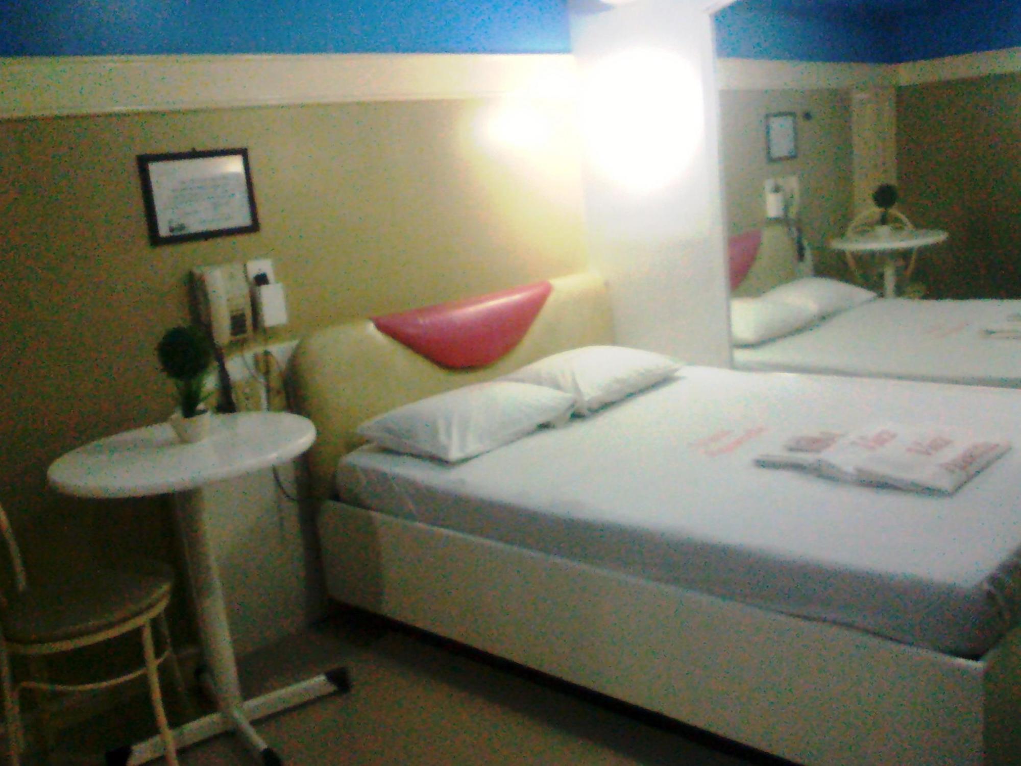 Vista Apartelle Makati City Bagian luar foto